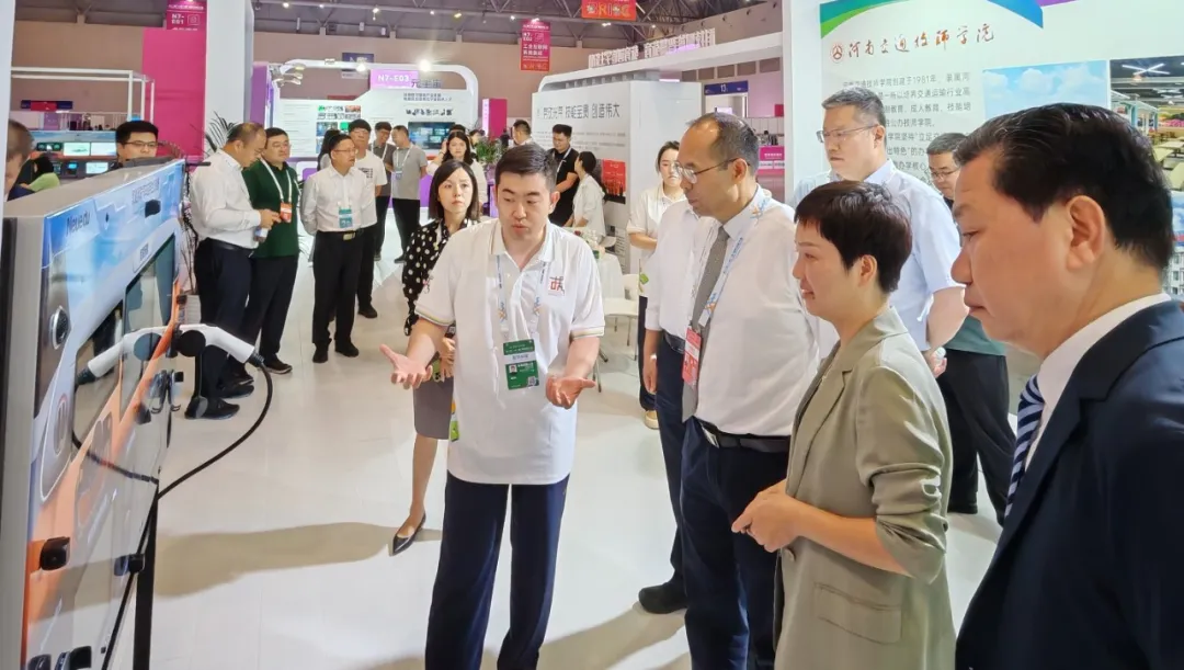 助力第二届“一带一路”国际技能大赛智能汽车软件技术表演赛顺利举办